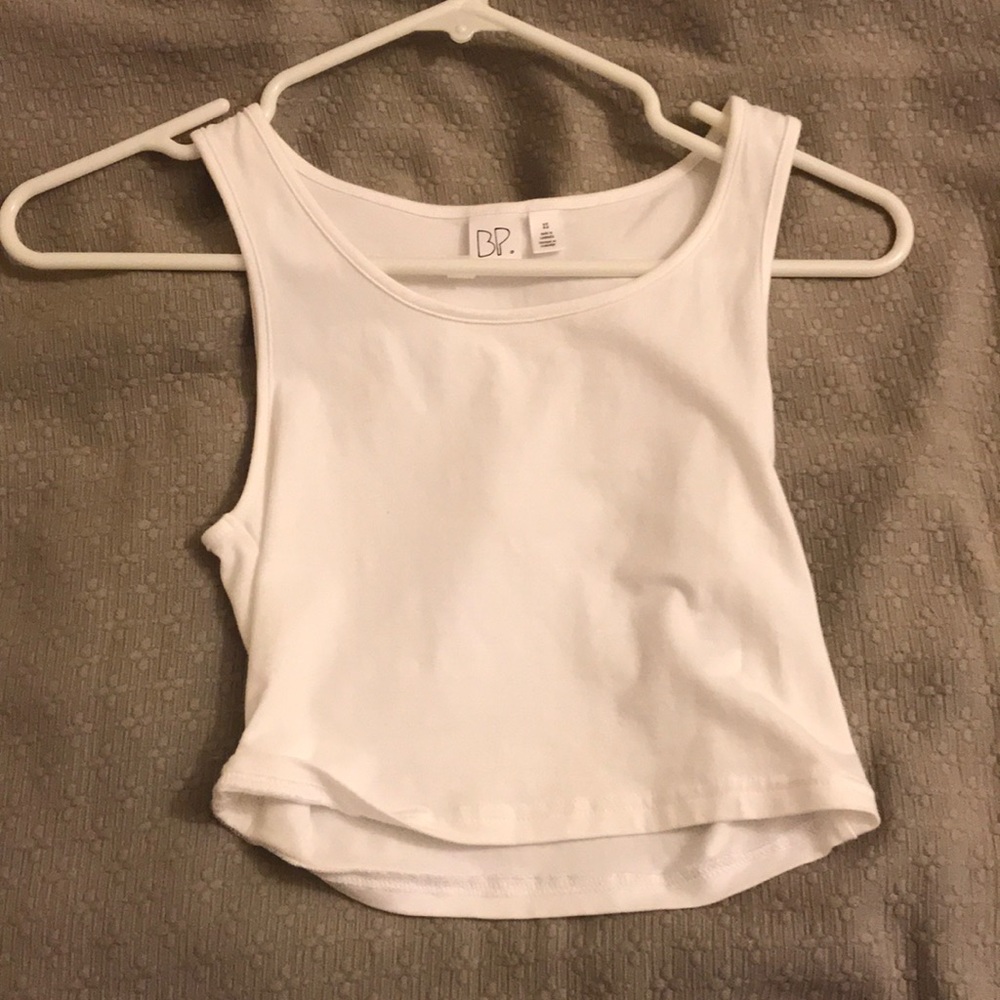Cropped white tank